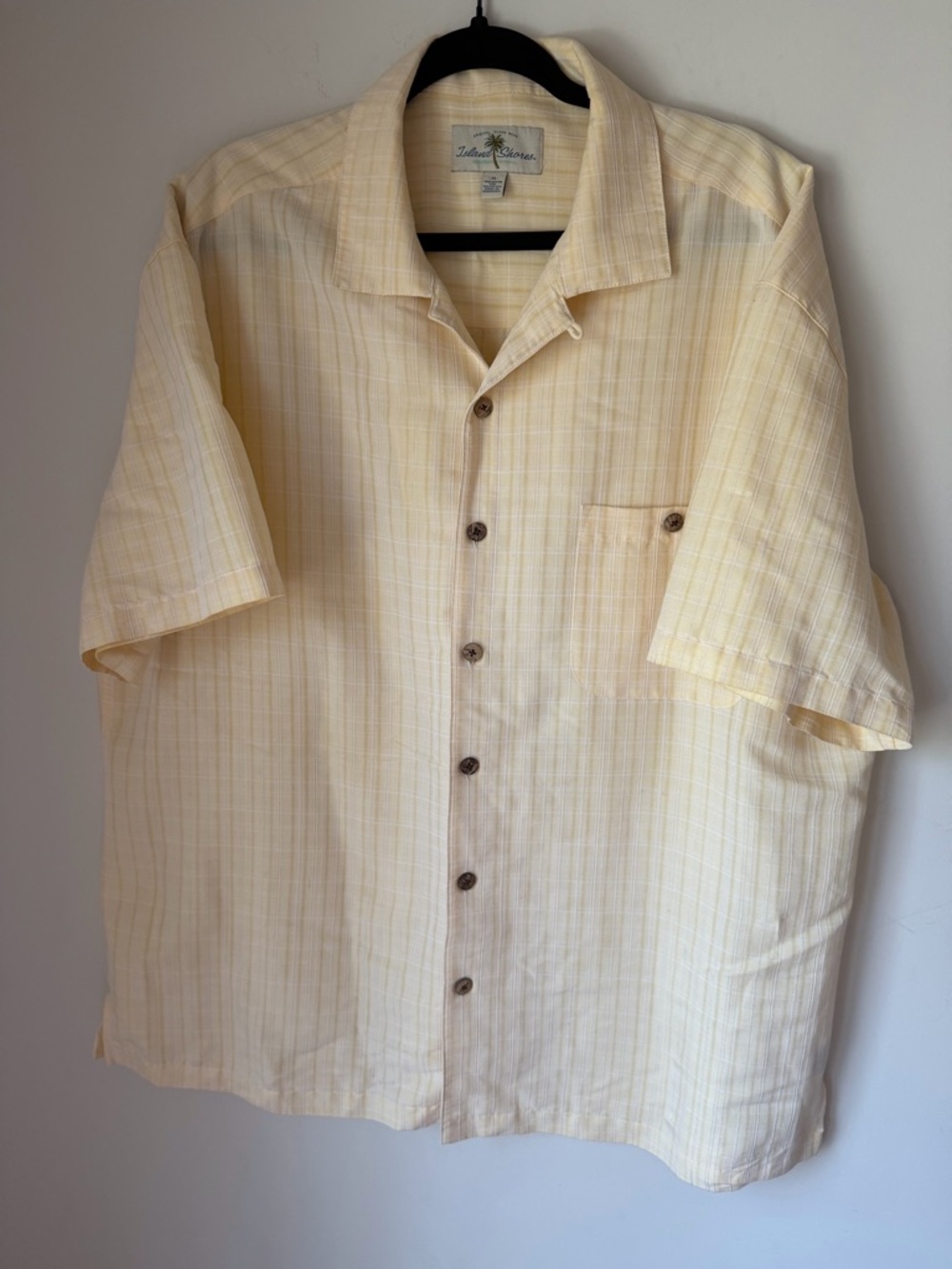 ISLAND SHORES Men's XL Yellow Camp Shirt Woven Look Rayon Blend S/S Button Up